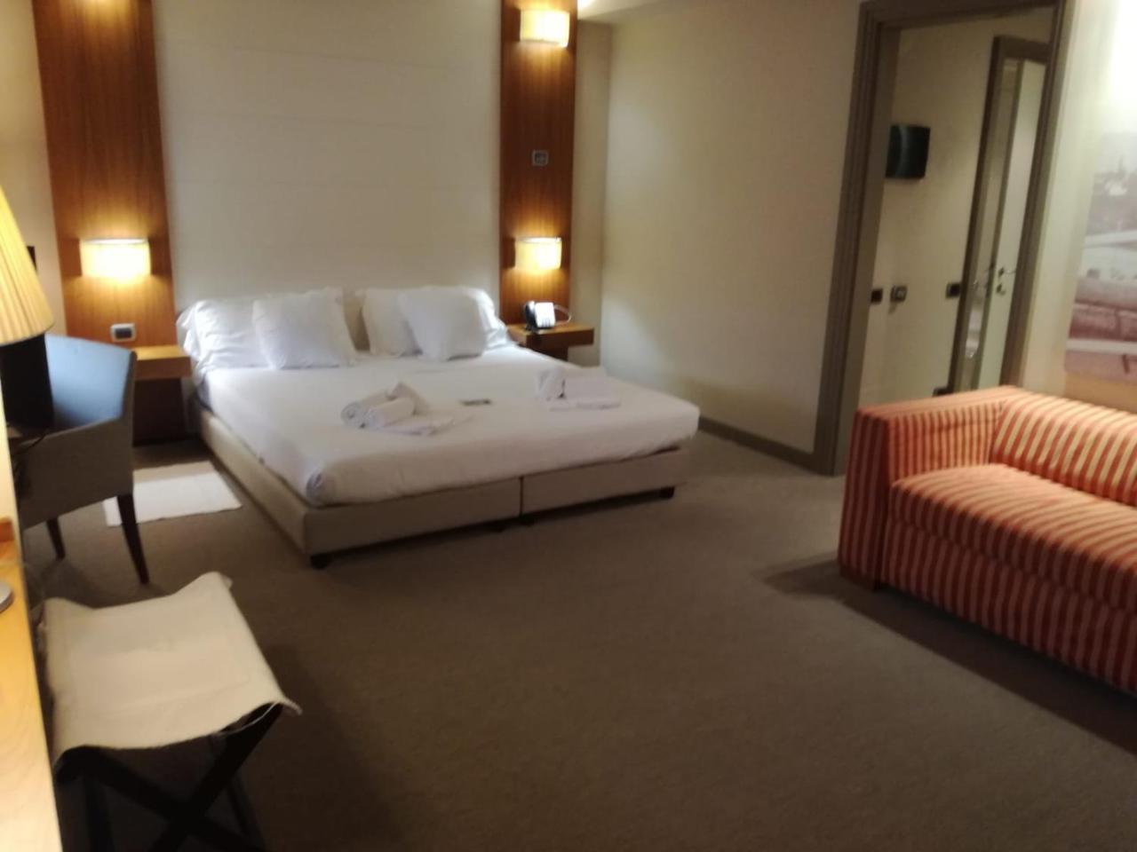 Hotel Barrage Pinerolo Dış mekan fotoğraf